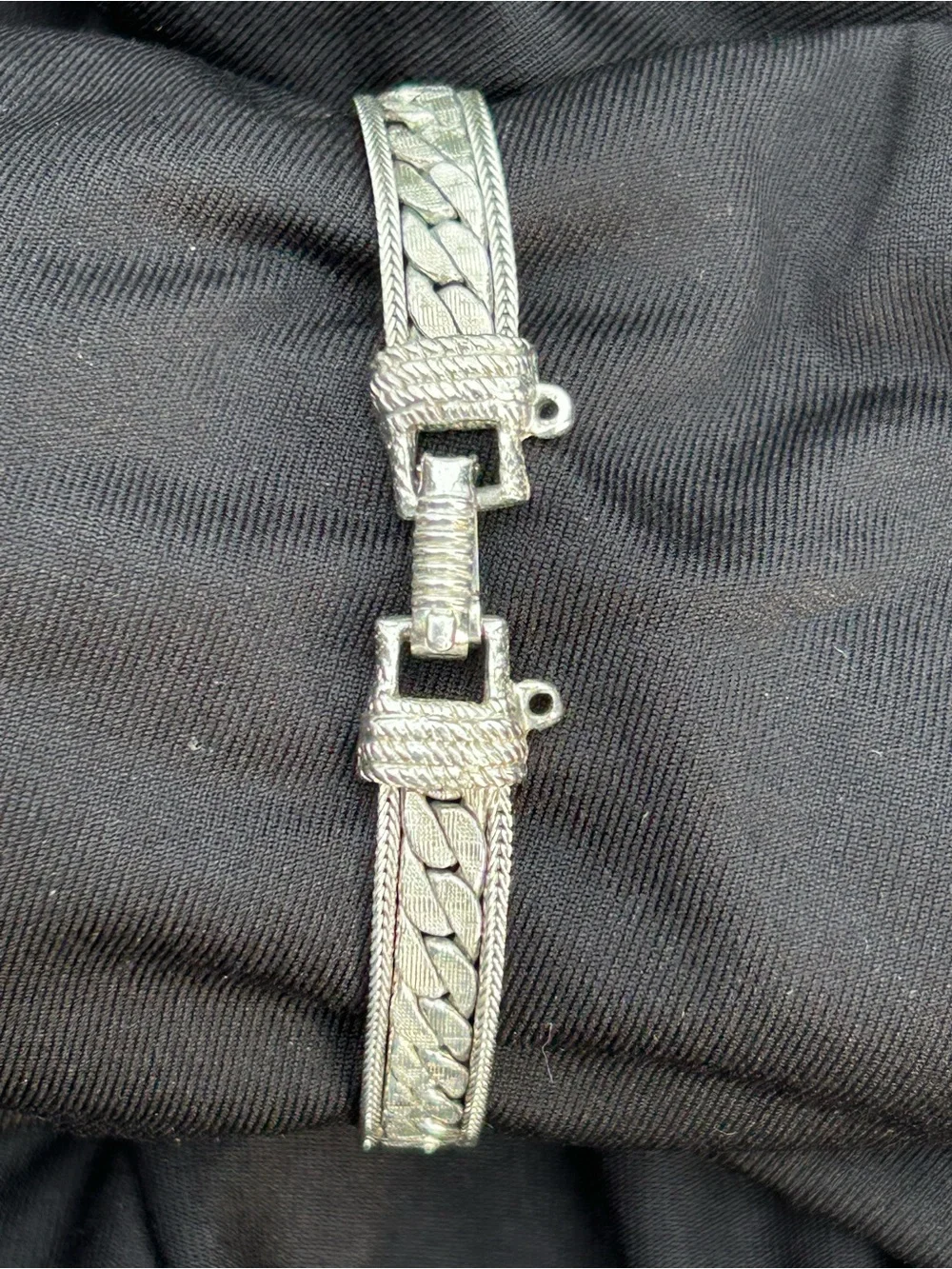 Silver-Tone Unisex Bracelet- SE Asian, 7”. Woven Chain & Box-Tongue Clasp. VGUC.
